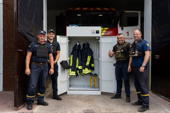 Trockner für Feuerwehr und Evakuierungsauto geliefert