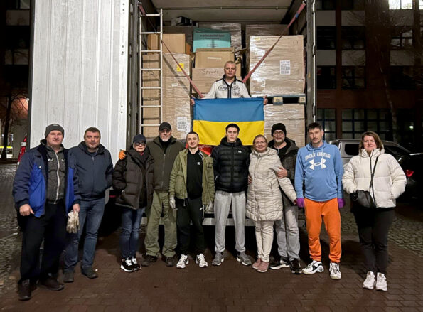 Große Hilfslieferung zu Weihnachten